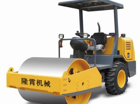 点击查看详细信息<br>标题：3.5吨的压路机，型号是LXYI62C 阅读次数：3556